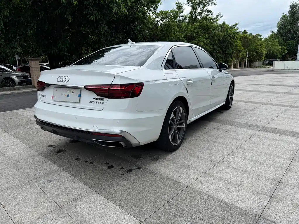 Audi A4L 2020 — фото 18