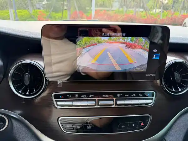 Mercedes-Benz V-Class 2021