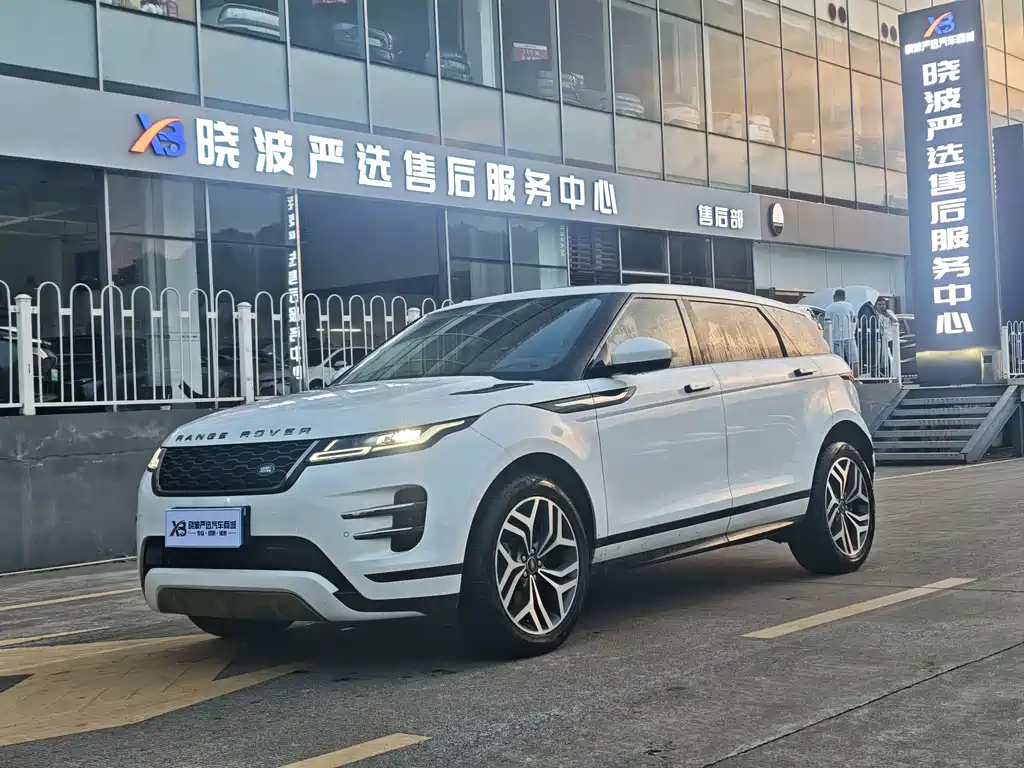 Land Rover Evoque 2023 — фото 1