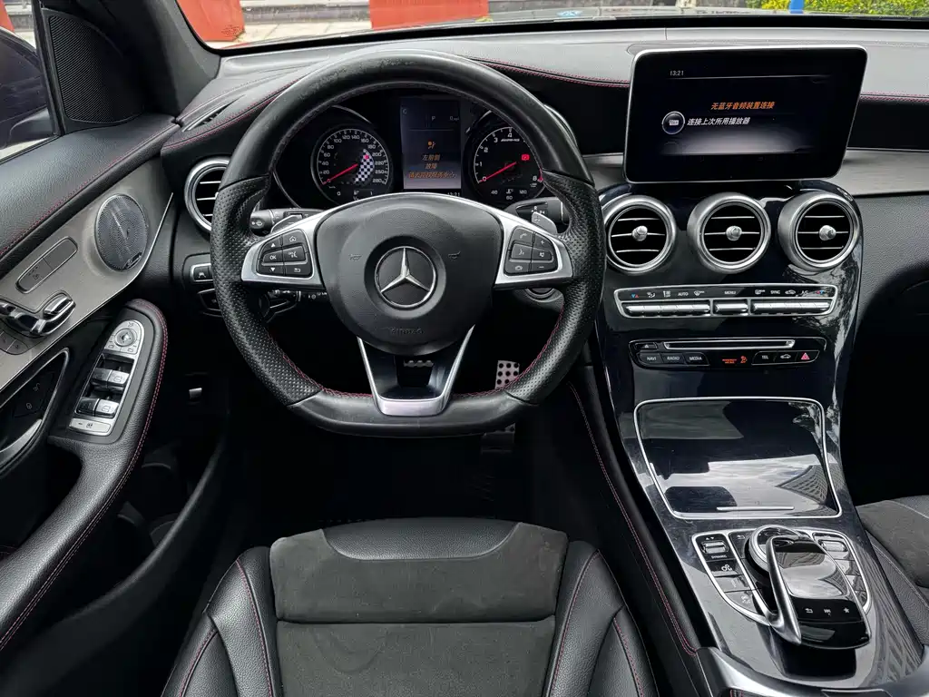 Mercedes-Benz GLC AMG 2017 — фото 12