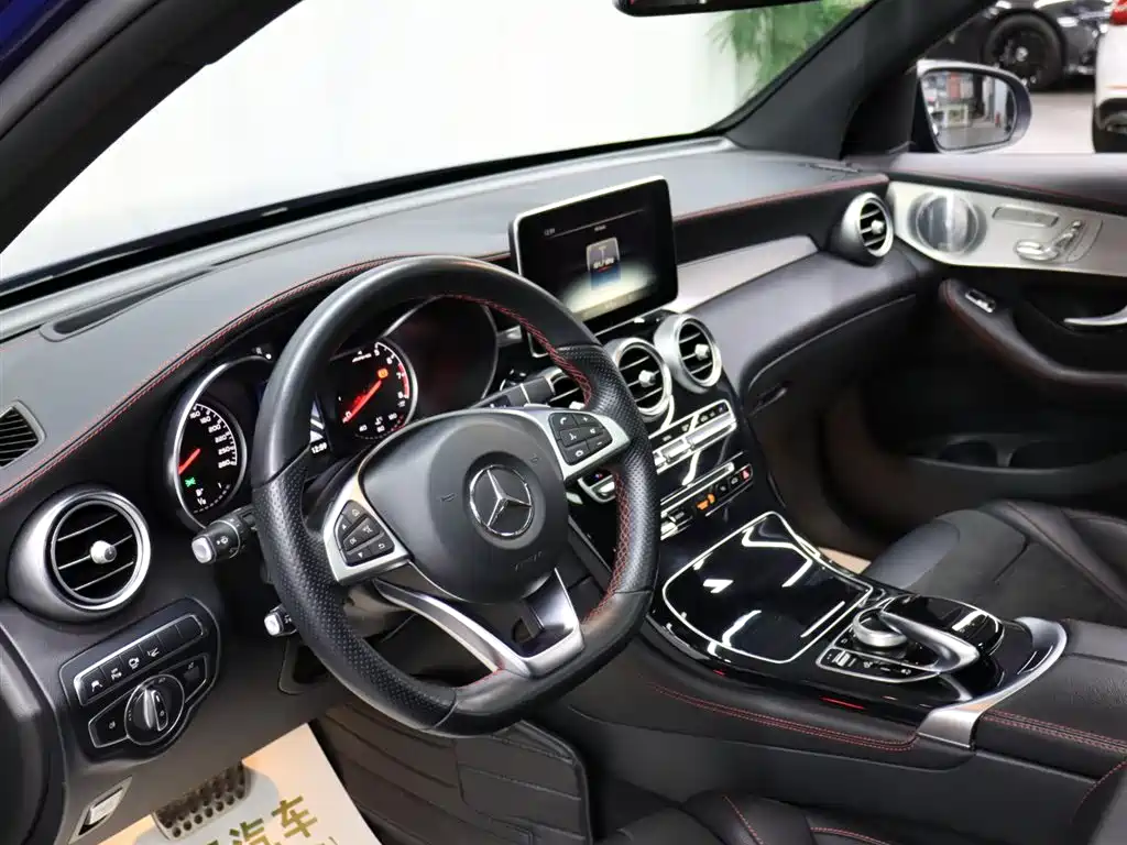 Mercedes-Benz GLC AMG 2019 — фото 9