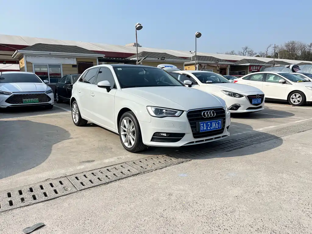 Audi A3 2015 — фото 2