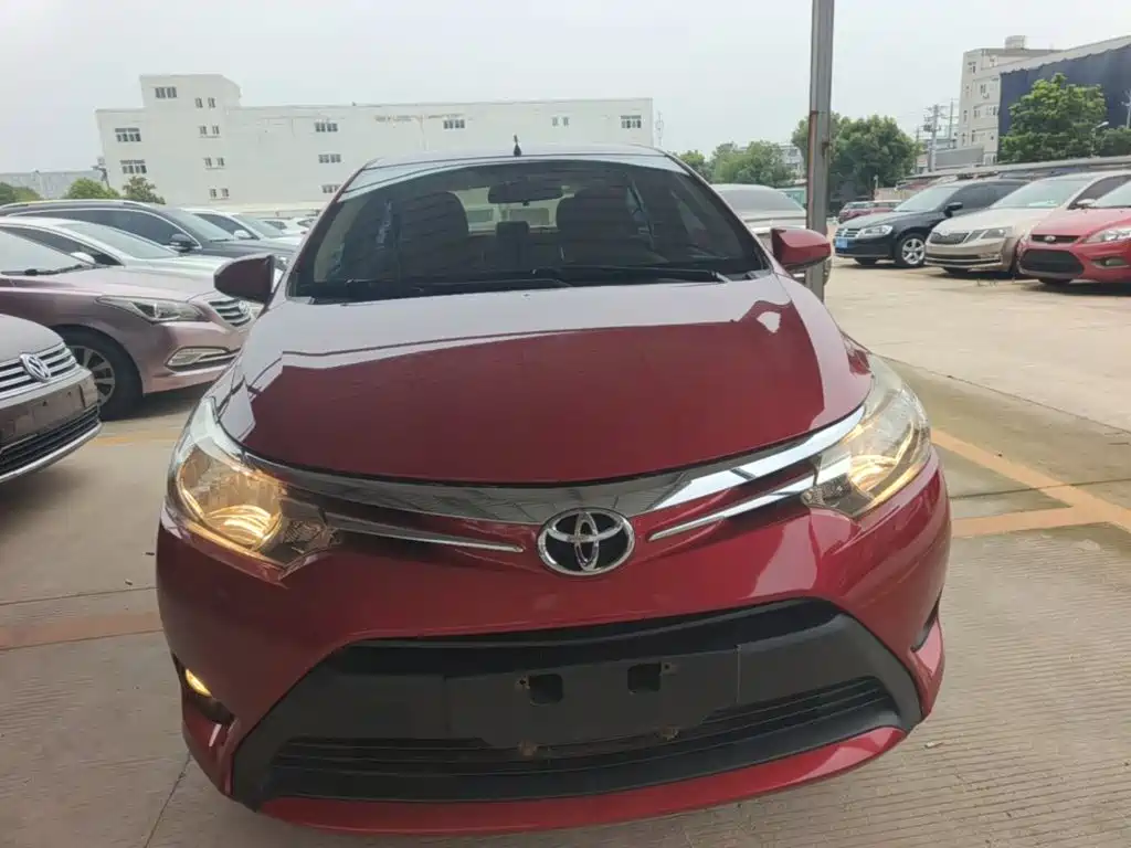 Toyota Vios 2015 — фото 3