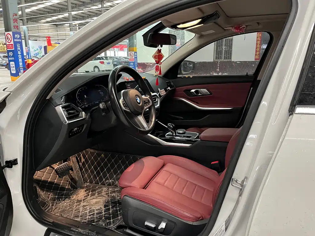 BMW 3 Series 2021