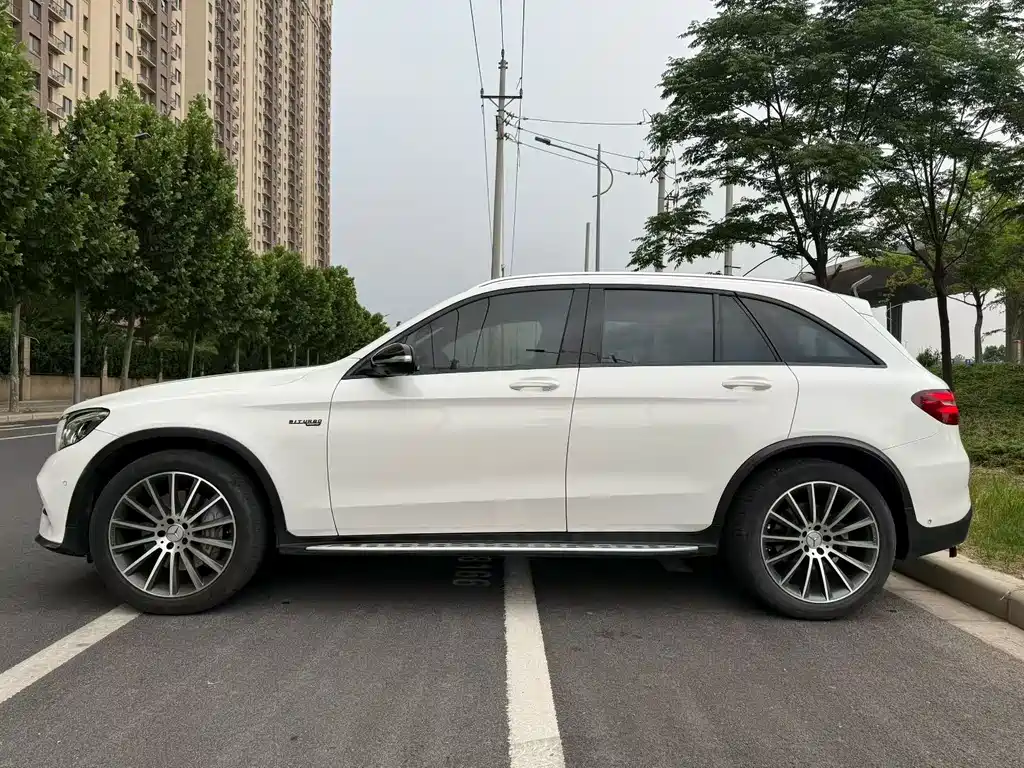 Mercedes-Benz GLC AMG 2019 — фото 7