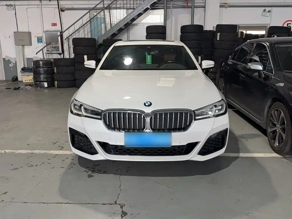 BMW 5 Series 2021