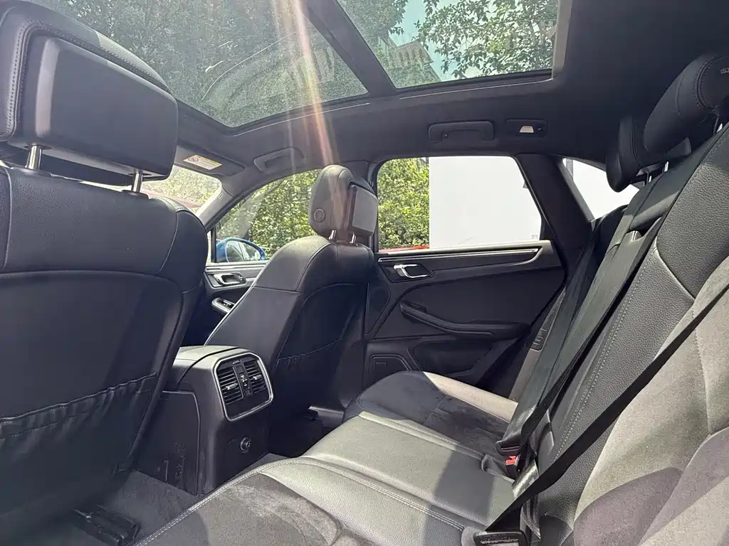 Porsche Macan 2015 — фото 10