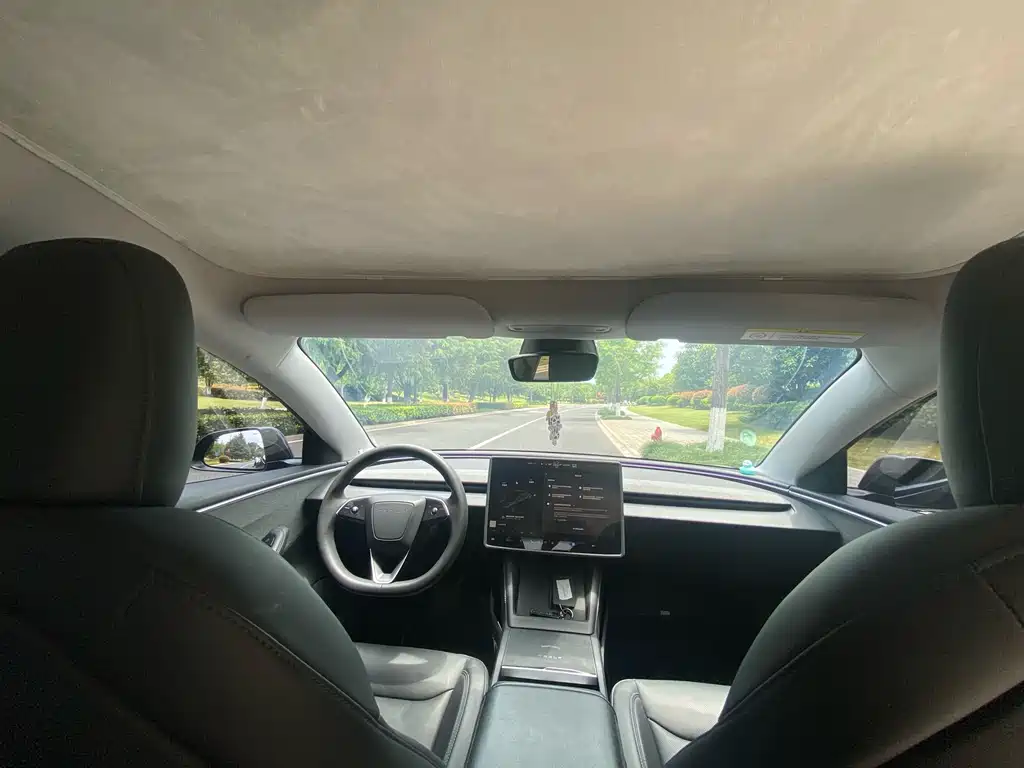 Tesla Model 3 2024 — фото 7