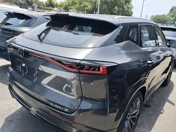 Changan UNI-Z 2025