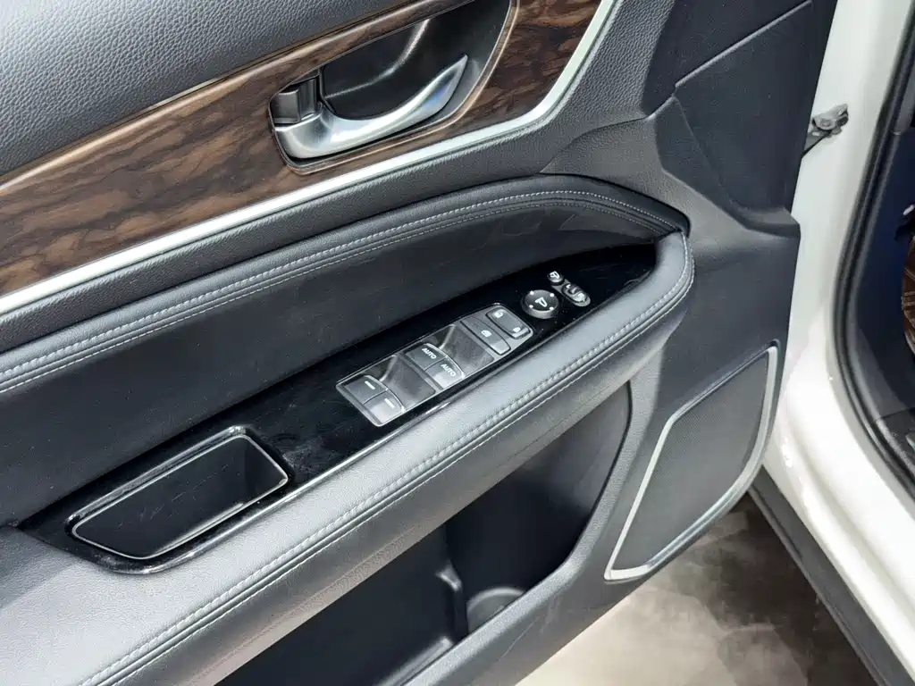 Honda UR-V 2018 — фото 14