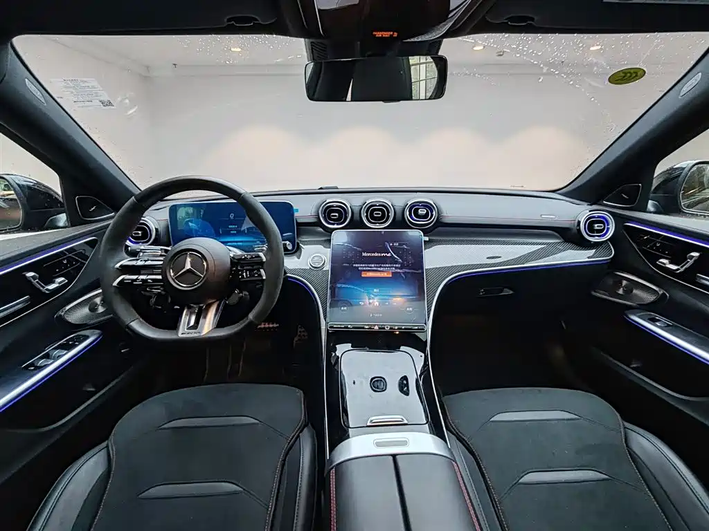 Mercedes-Benz C-Class AMG 2025 — фото 19