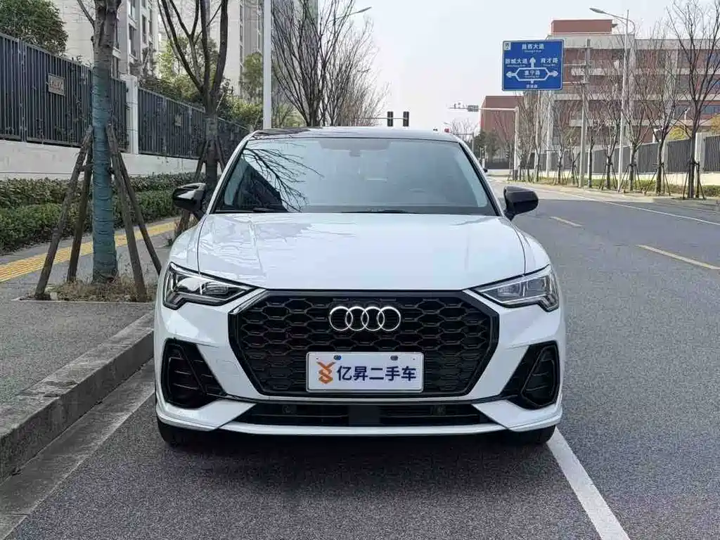 Audi Q3 Sportback 2022 — фото 2