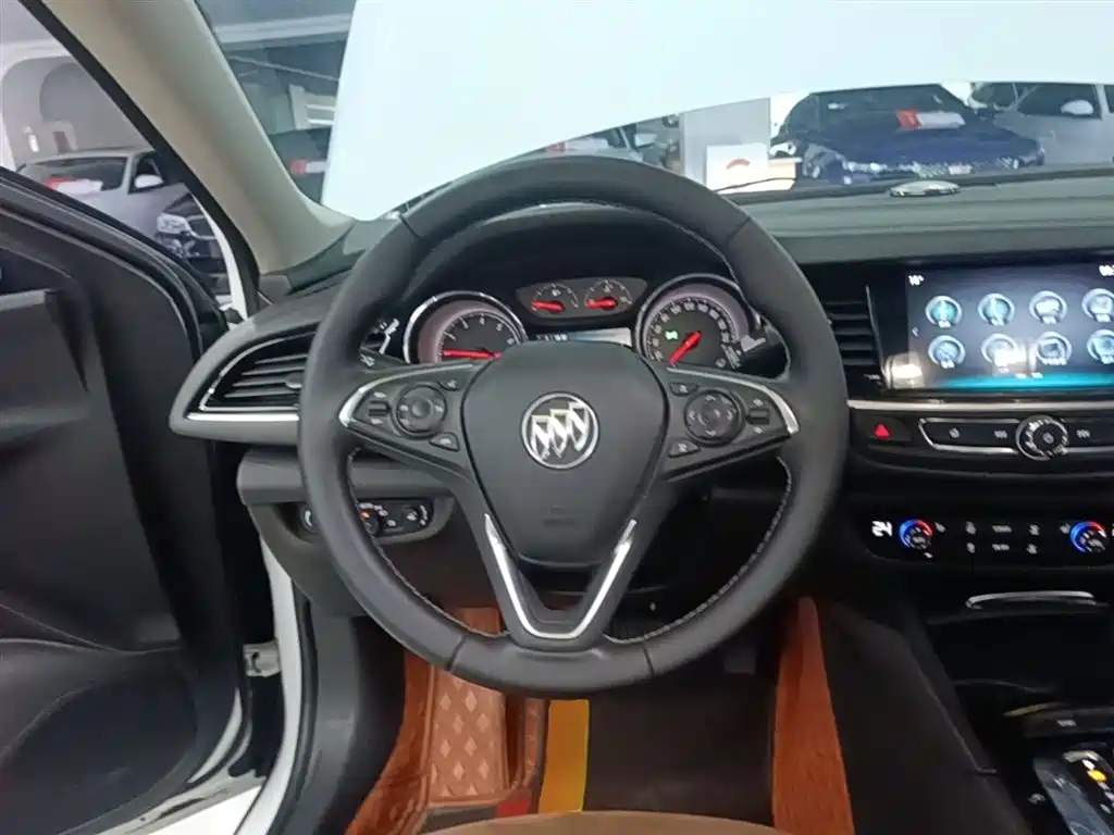 Buick Regal 2020 — фото 11