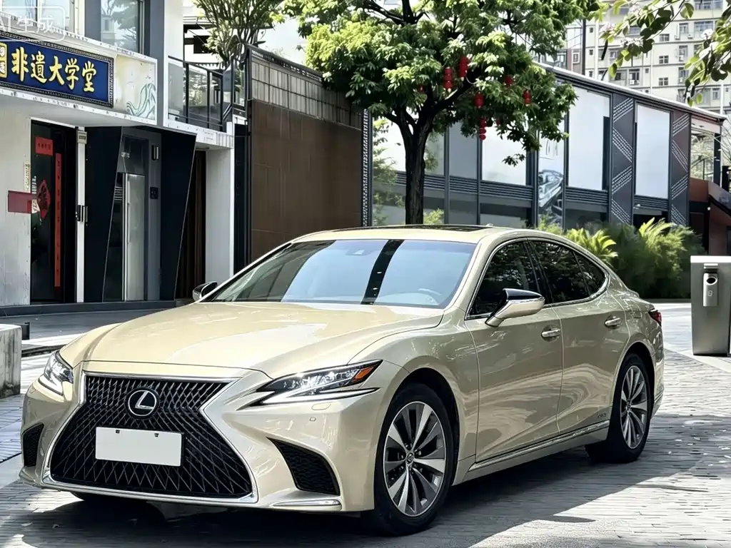 Lexus LS 2018