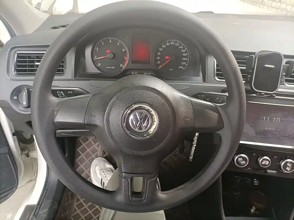 Volkswagen Santana 2015 — фото 11