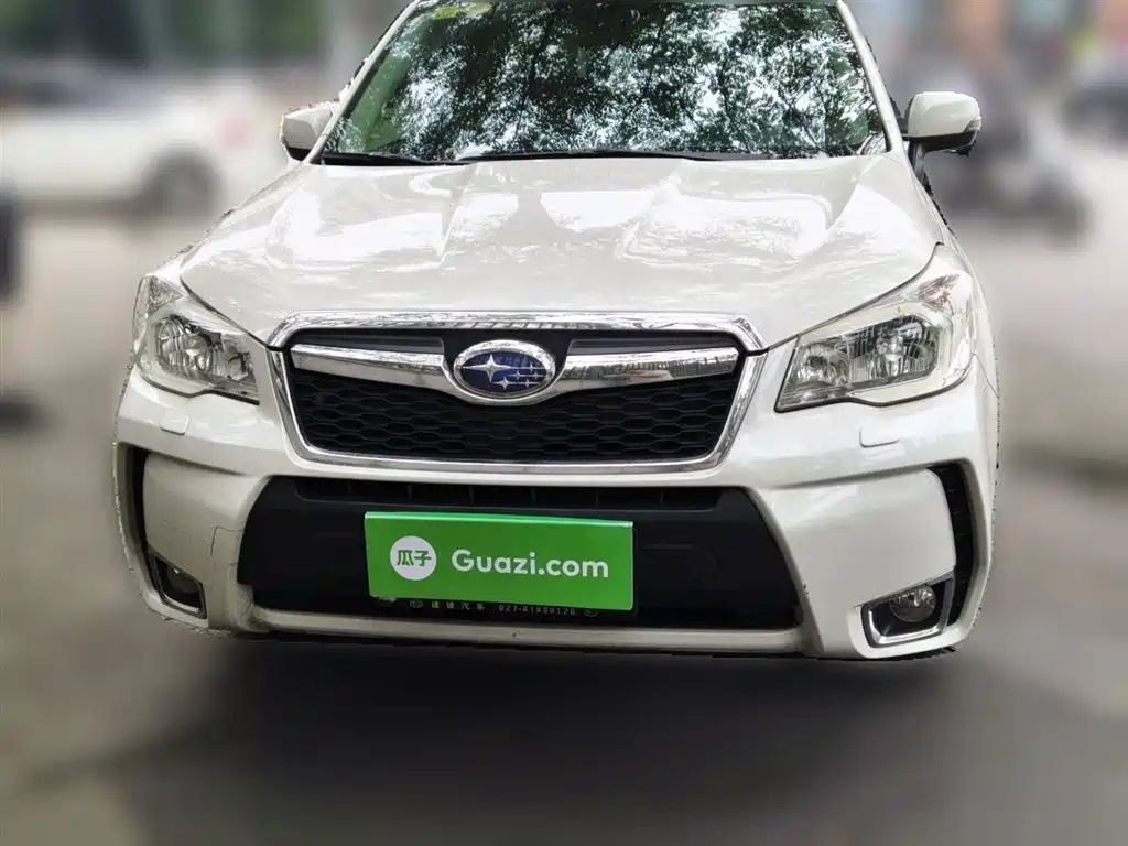 Subaru Forester 2014 — фото 3