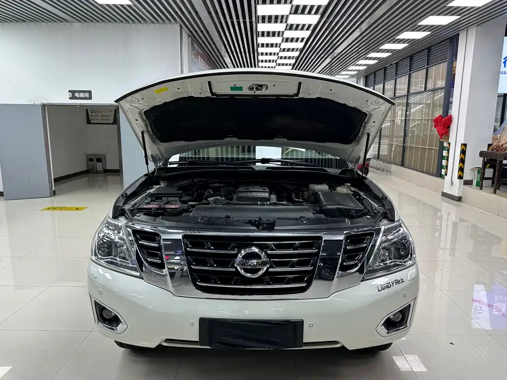 Nissan Patrol 2018 — фото 15