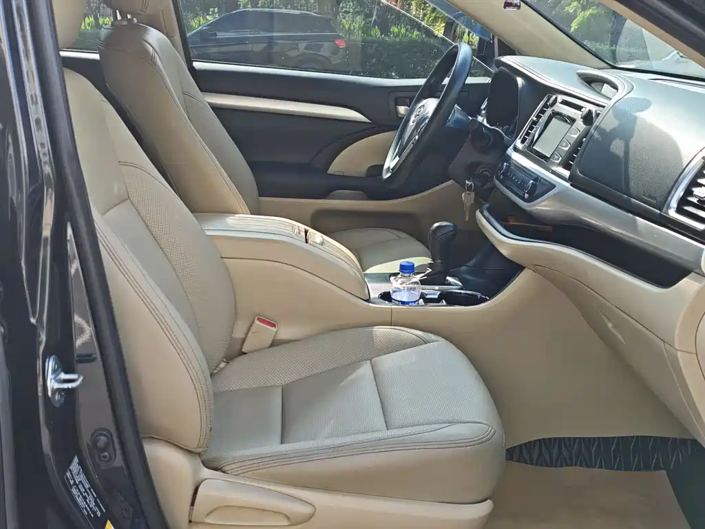 Toyota Highlander 2020 — фото 16