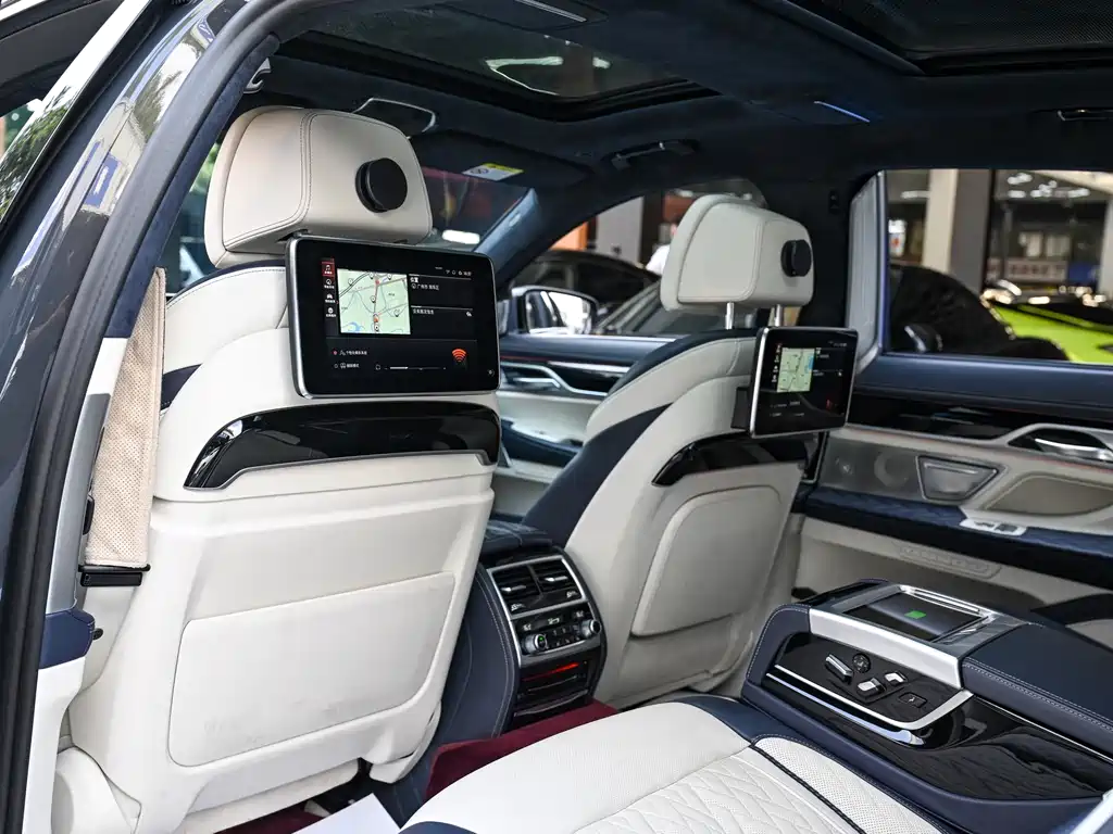 BMW 7 Series 2022 — фото 15