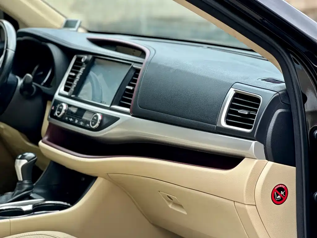 Toyota Highlander 2015 — фото 46