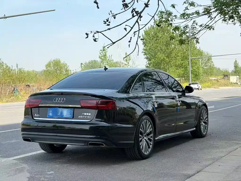 Audi A6L 2018 — фото 11