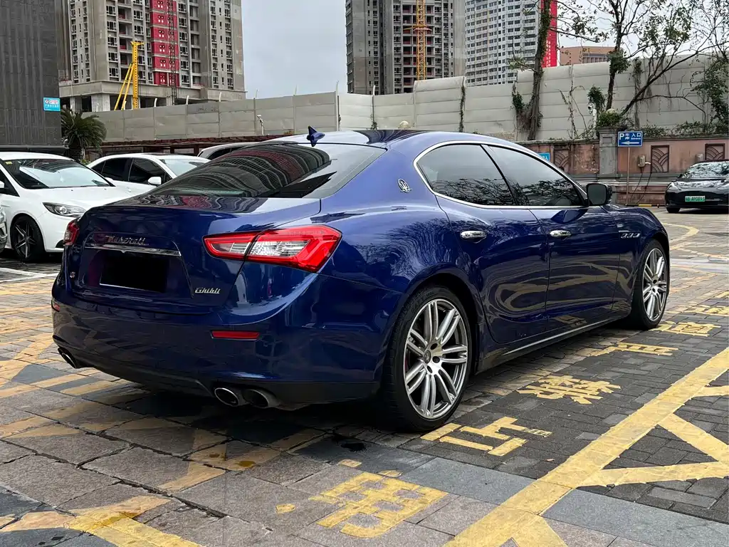 Maserati Ghibli 2015 — фото 21