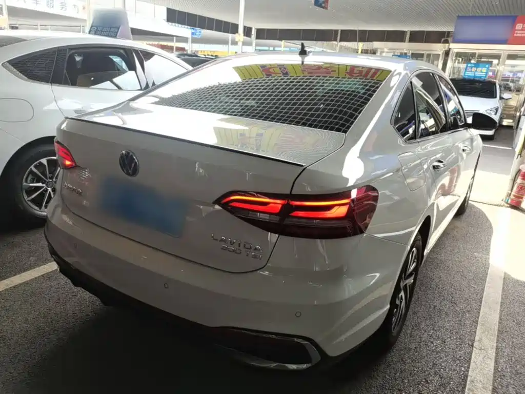 Volkswagen Lavida 2024