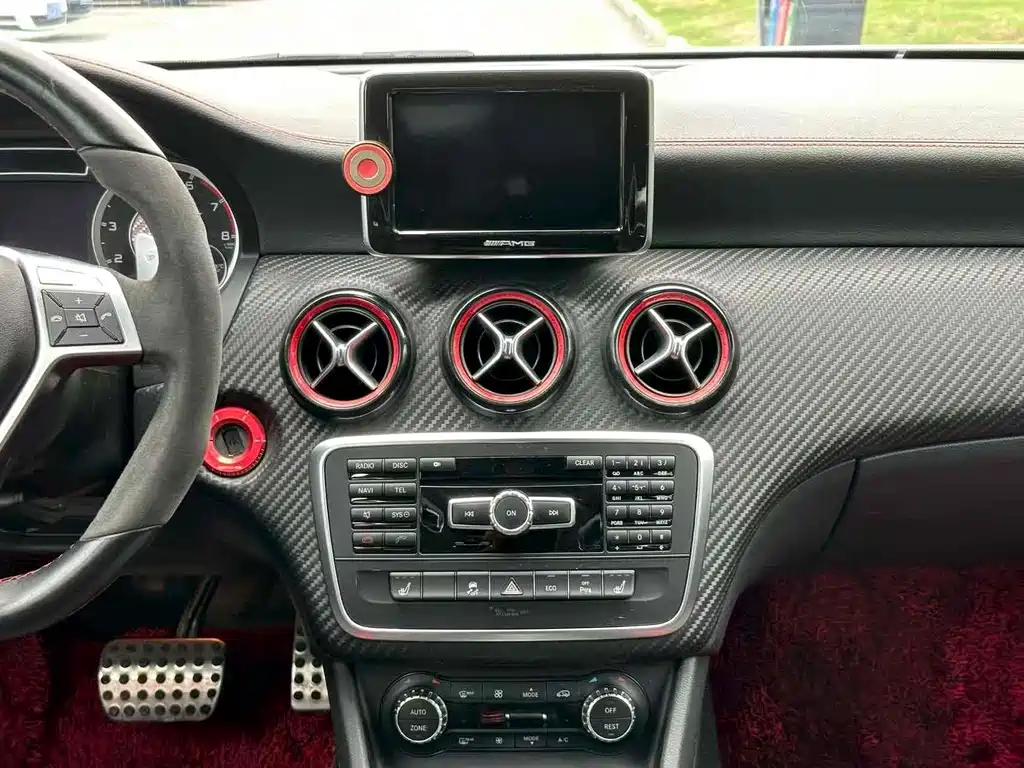 Mercedes-Benz A-Class AMG 2014 — фото 6