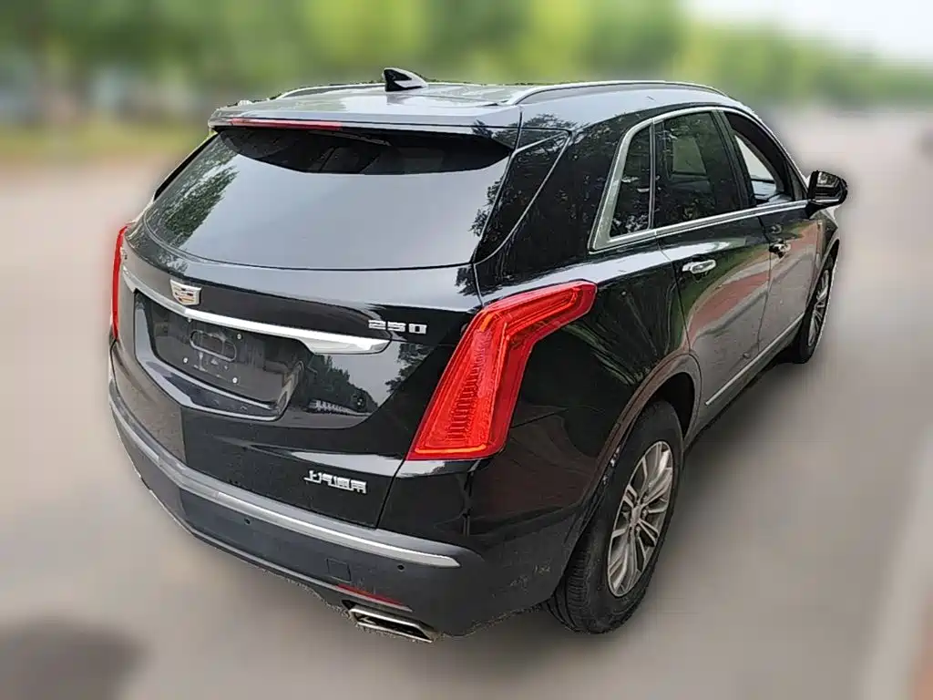 Cadillac XT5 2018 — фото 12
