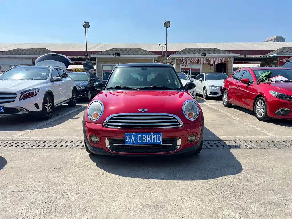 MINI Clubman 2012
