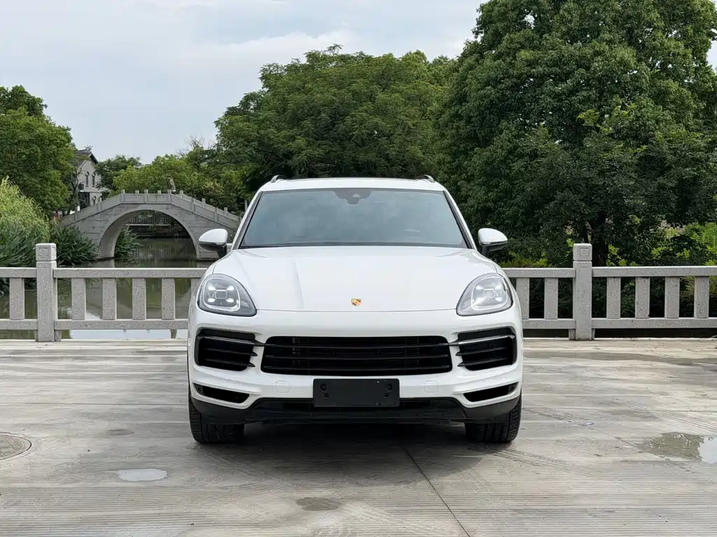 Porsche Cayenne 2019 — фото 2