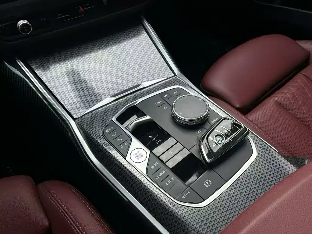 BMW 3 Series 2023