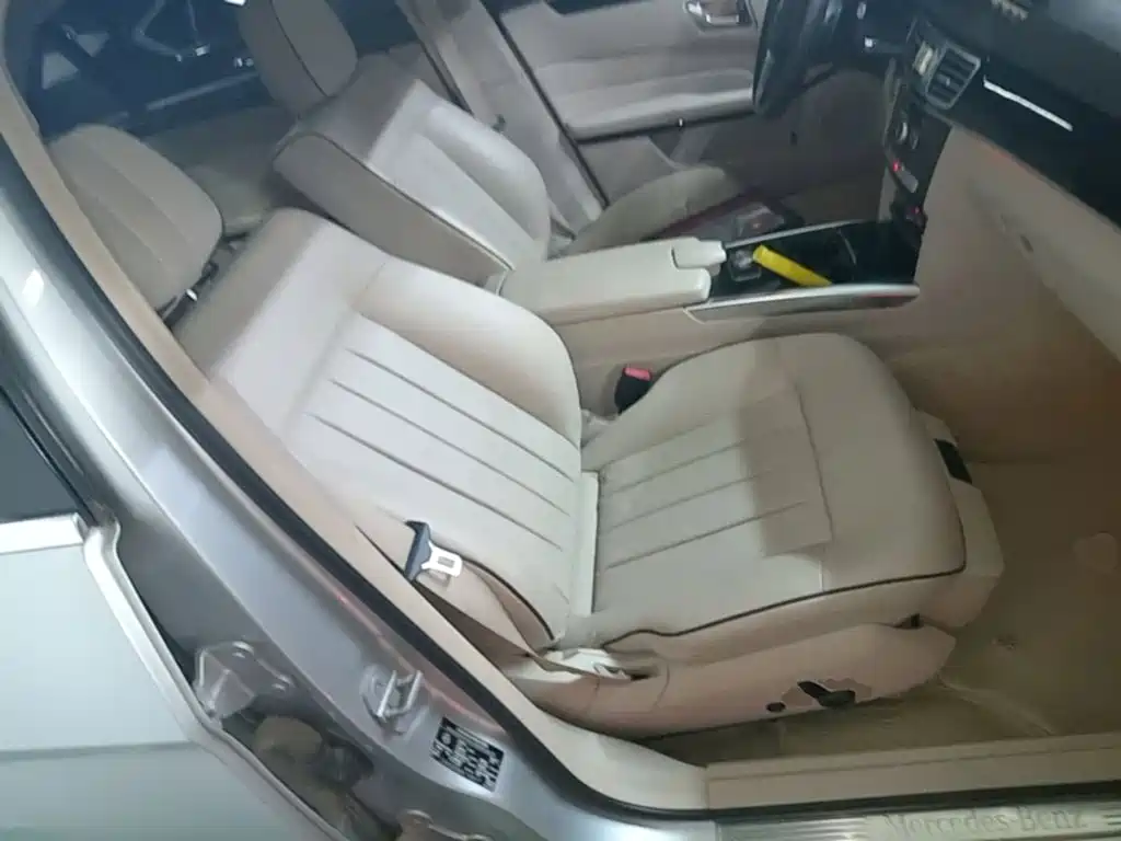 Mercedes-Benz E-Class 2015 — фото 25
