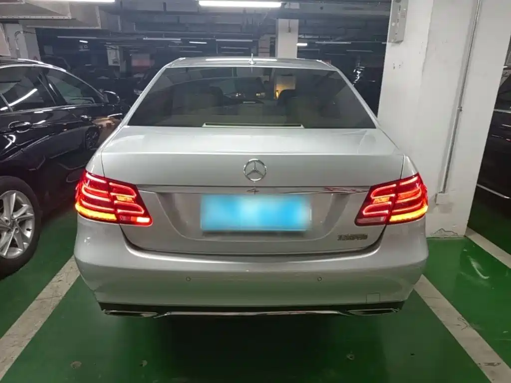 Mercedes-Benz E-Class 2015