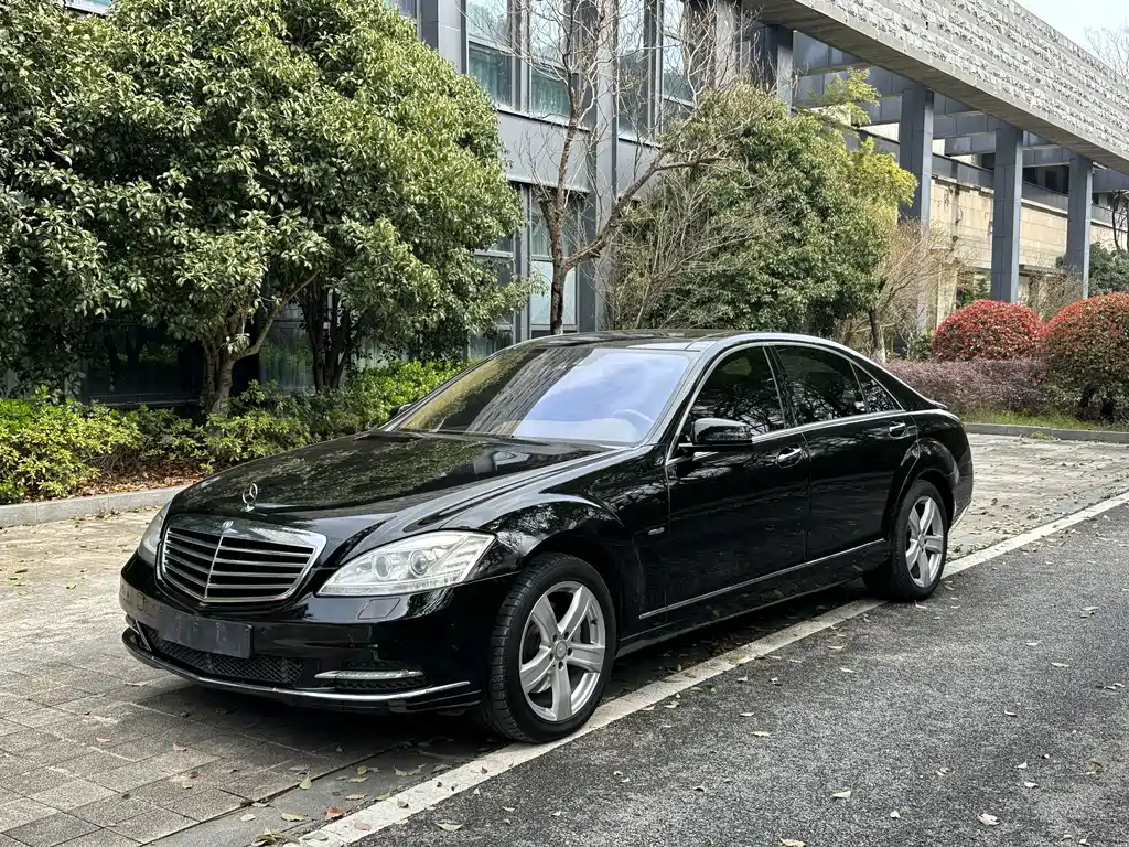 Mercedes-Benz S-Class 2011 — фото 1