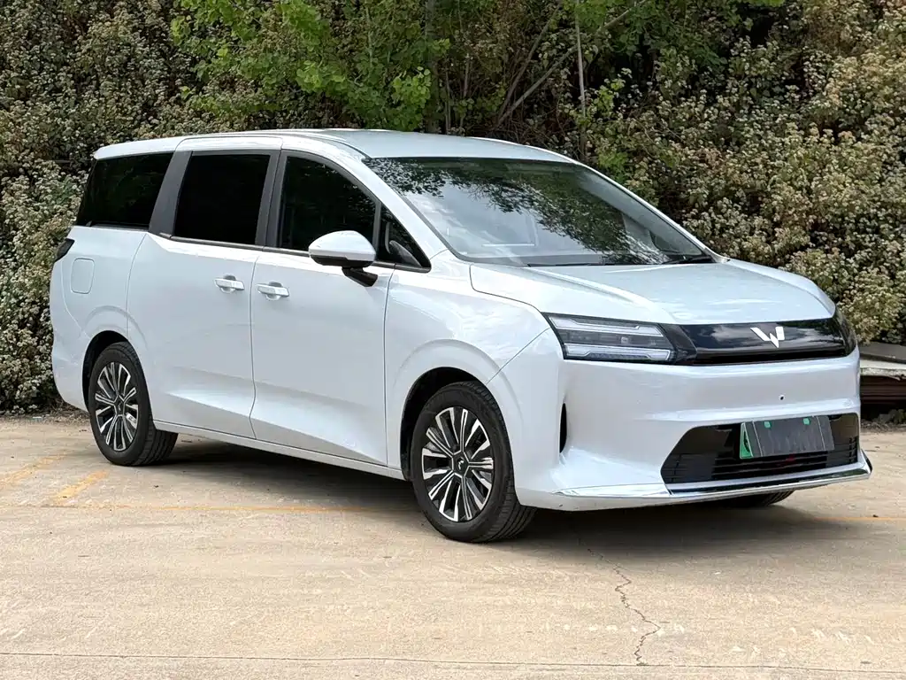 Wuling Starlight 730 EV 2025 — фото 3