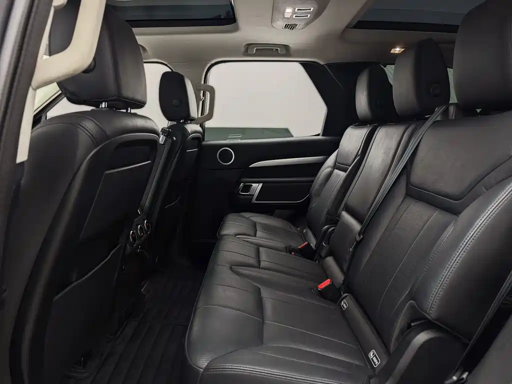 Land Rover Discovery 2020 — фото 17