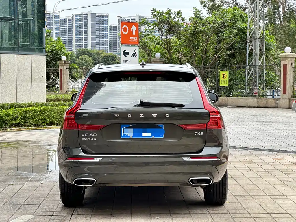 Volvo XC60 2019 — фото 10