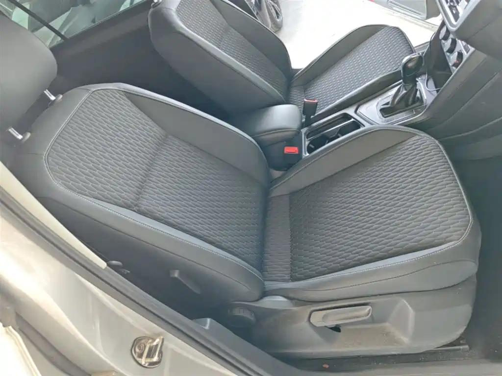 Volkswagen Tiguan L 2019 — фото 25