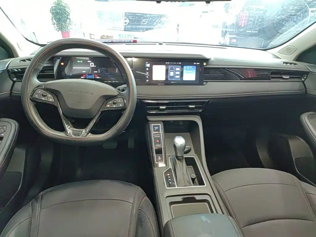 Roewe i5 2025 — фото 10