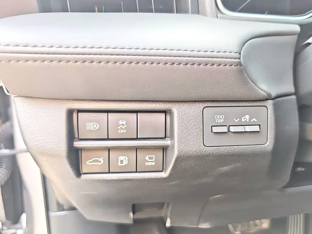 Toyota Avalon 2019 — фото 19