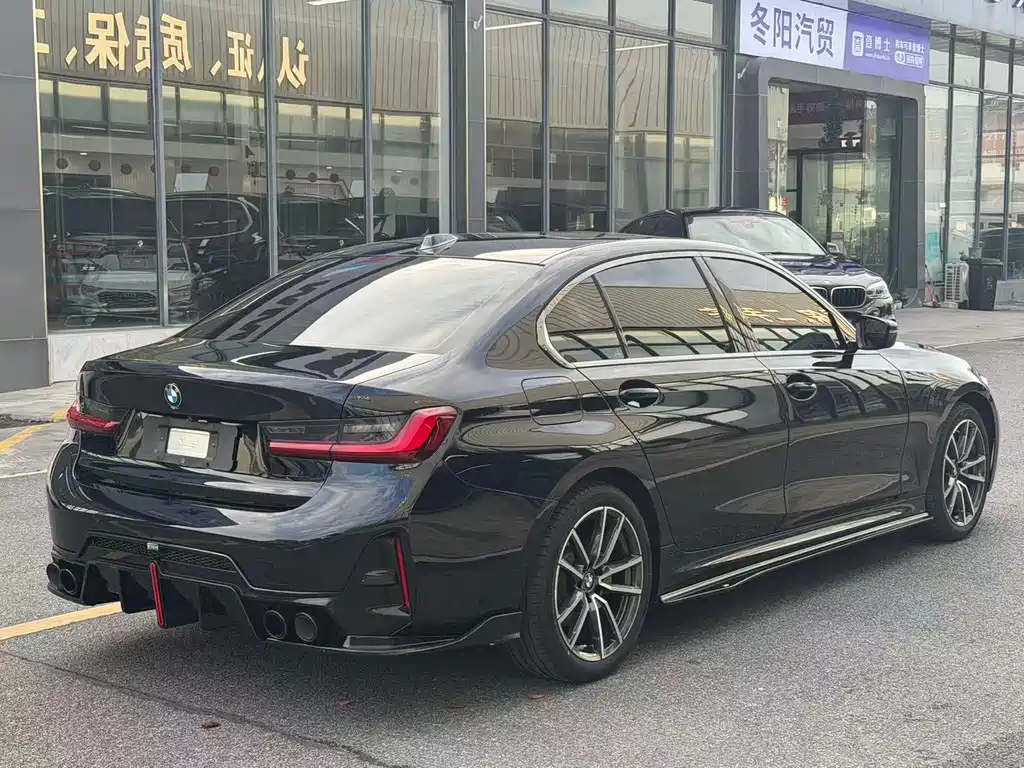BMW 3 Series 2023 — фото 11