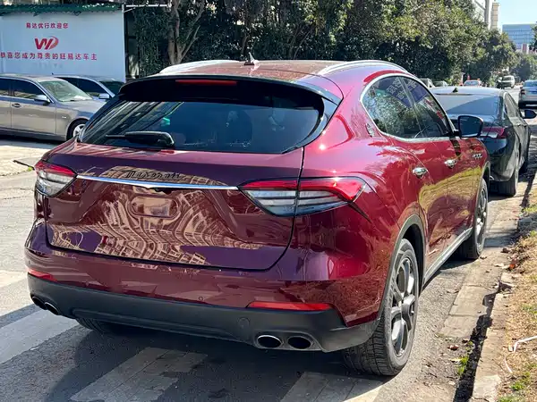 Maserati Levante 2017