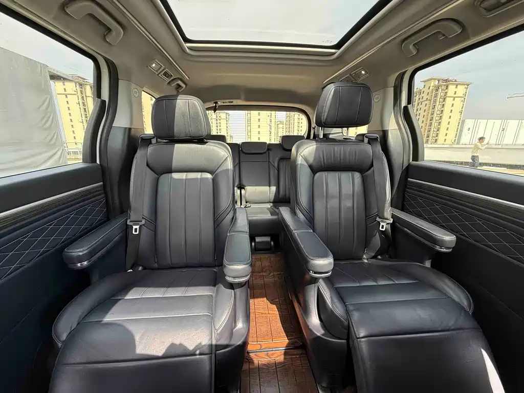 GAC Motor Trumpchi M8 2019 — фото 11