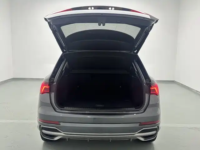 Audi Q3 2021 — фото 18