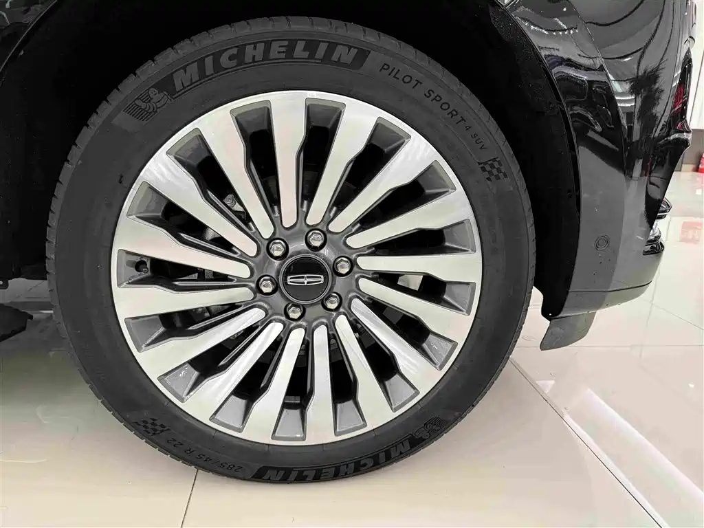 Lincoln Navigator 2021 — фото 14