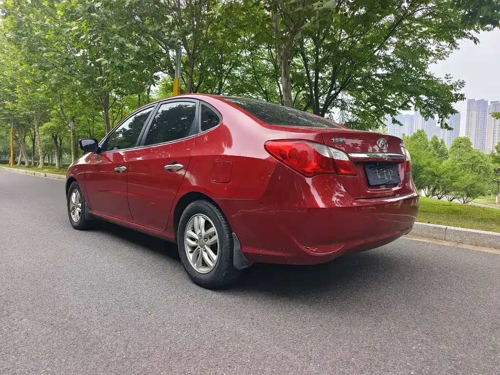 Hyundai Joyful 2011