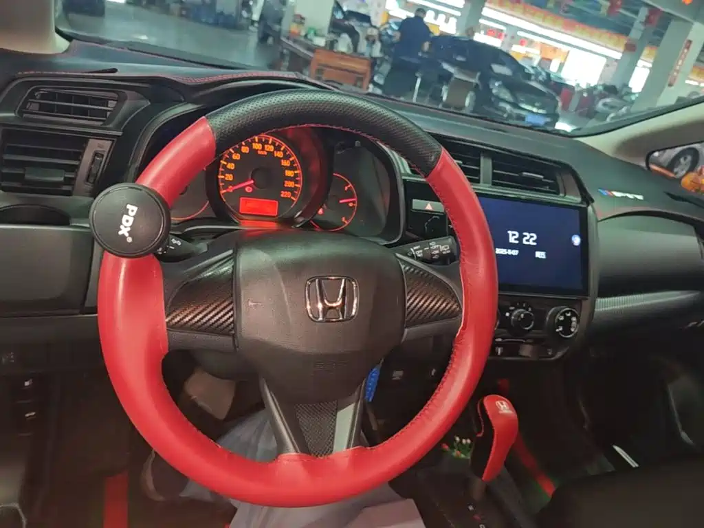Honda Fit 2019 — фото 10