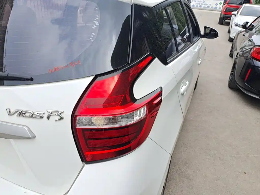 Toyota Vios FS 2018 — фото 8