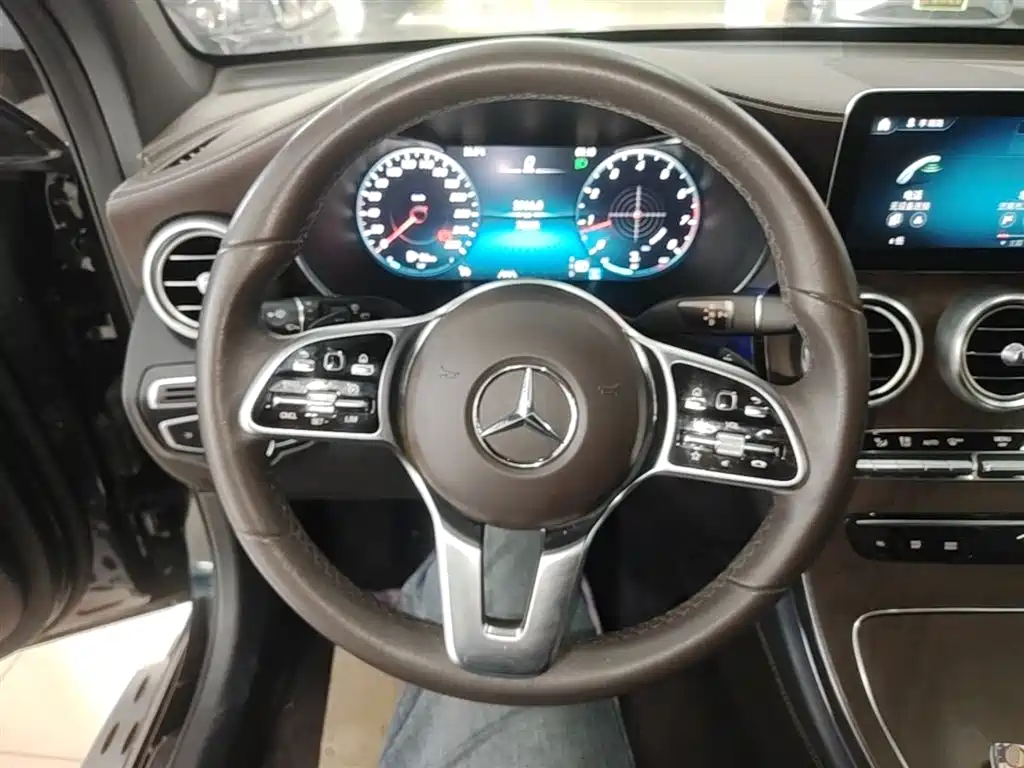 Mercedes-Benz GLC 2022 — фото 11
